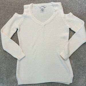 White House Black Market Cream Cold-Shoulder V-Neck Sweater